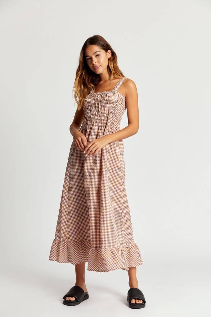 Dress from a sustainable online shopping platform