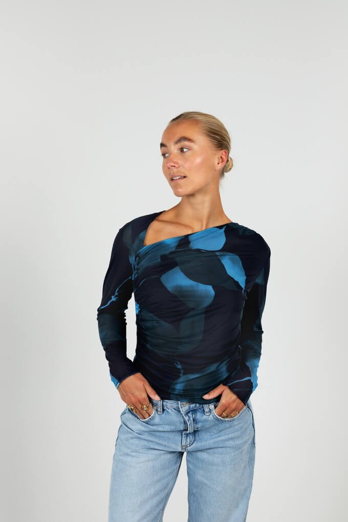 Ethical maximalist top