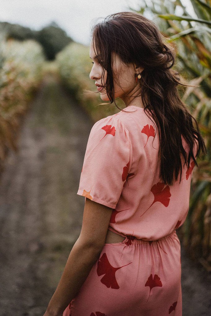 Model wearing sustainable clothes