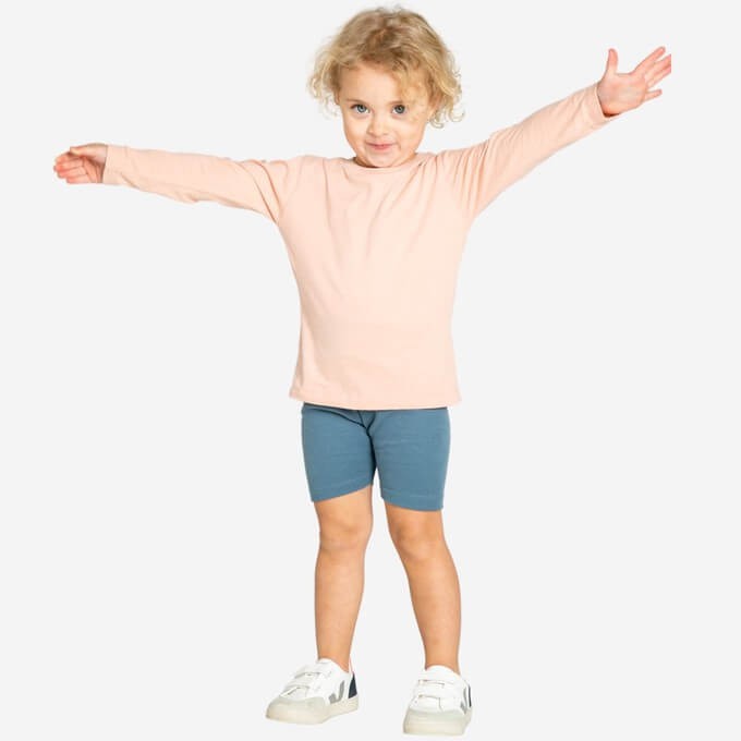 Sustainable clothes for children by Orbasics