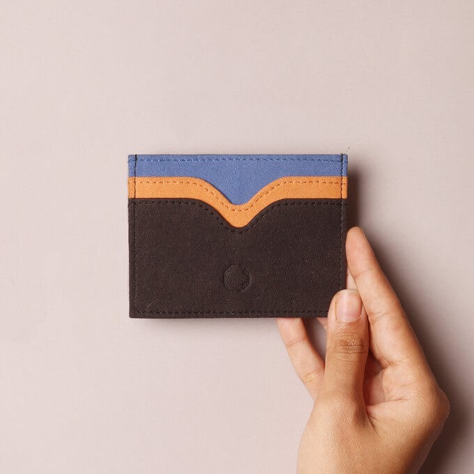 Vegan card holder as a sustainable gift for her