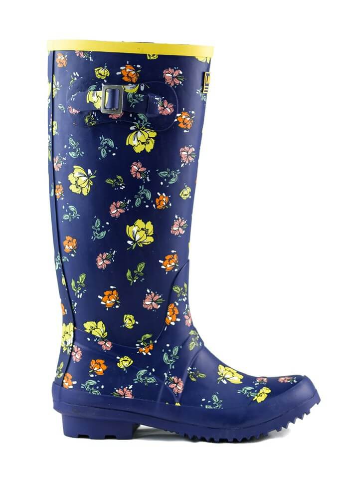 Waterproof vegan boots