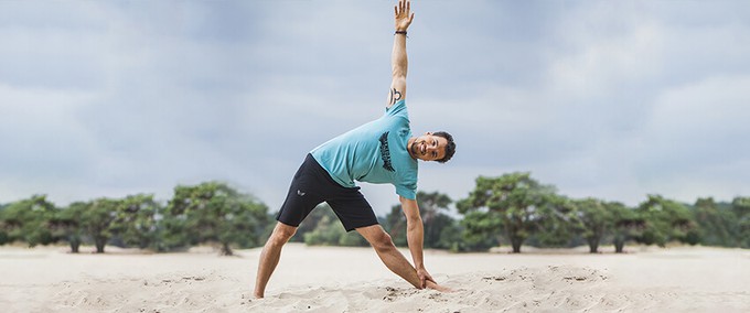 Yoga tee moksha zen made of sustainable bamboo fabric