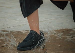 Seeker for Women Full Black from 8000kicks