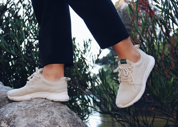 Explorer V2 for Women All Beige from 8000kicks