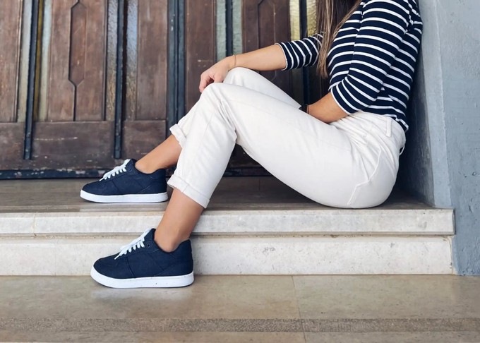 Seeker for Women Navy Blue from 8000kicks