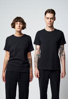 Organic cotton regular fit t-shirt KOS in black via AFORA.WORLD