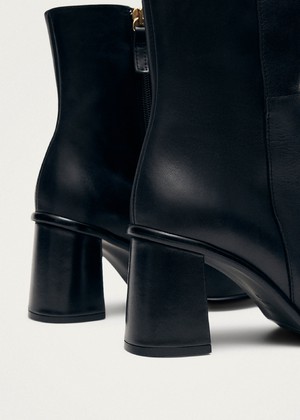 West Vintage Total Black Leather Ankle Boots from Alohas