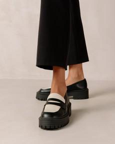 Mask Bicolor Black Vegan Leather Loafers via Alohas