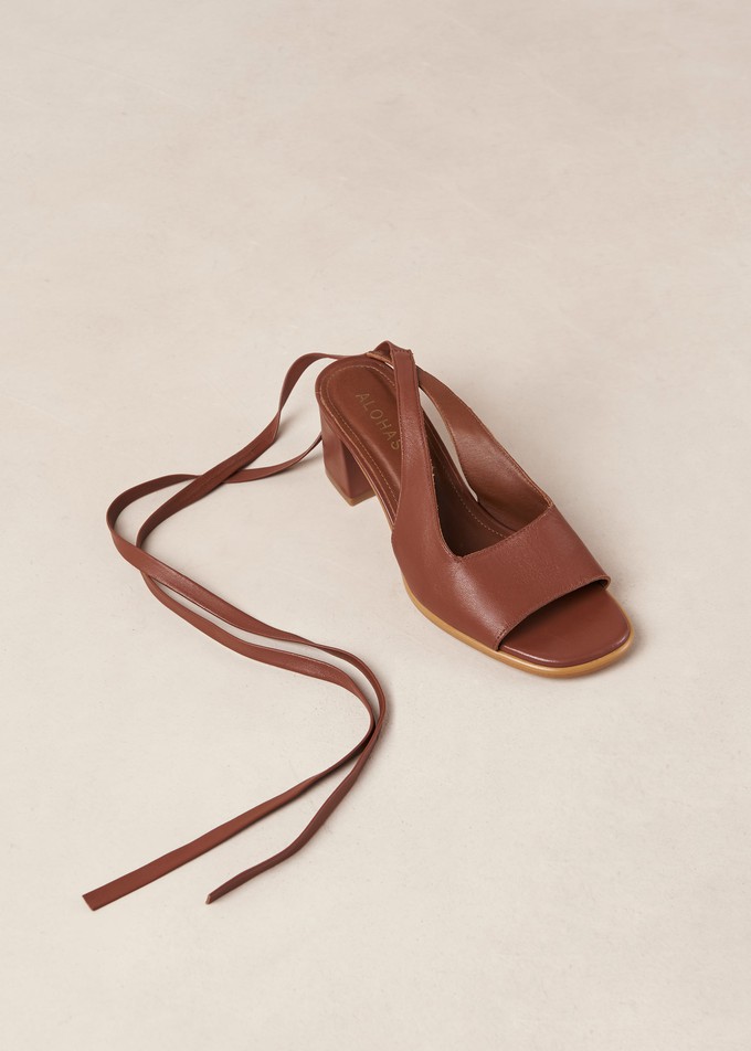 Lille Dark Tan Leather Sandals from Alohas