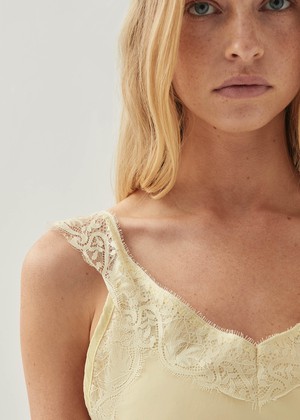 Hebe Yellowish Top from Alohas