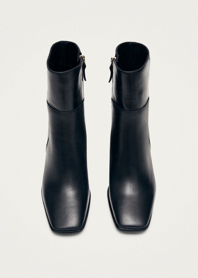 West Vintage Total Black Leather Ankle Boots from Alohas