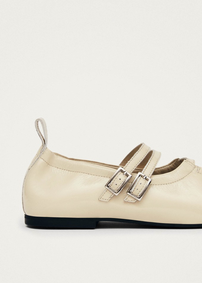Anne Onix Cream Leather Ballet Flats from Alohas