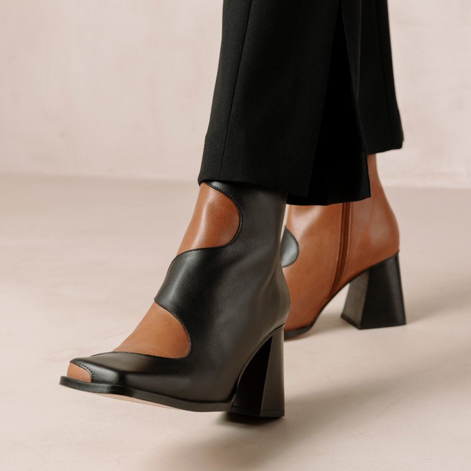 Blair Bicolor Black Camel Leather Ankle Boots from Alohas
