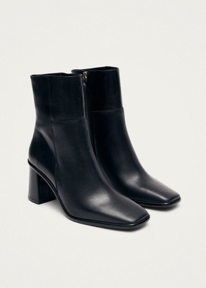 West Vintage Total Black Leather Ankle Boots from Alohas