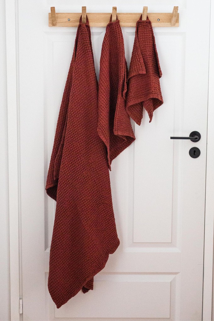Linen waffle towel set in Terracotta (3 pcs) from AmourLinen