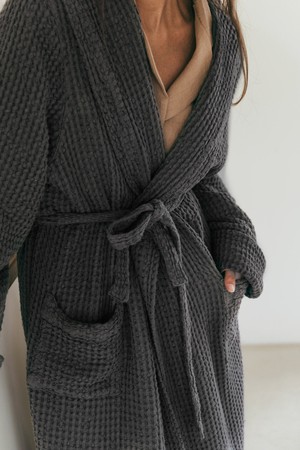 Waffle bathrobe SNUGGLE in Charcoal from AmourLinen