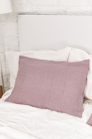 Linen pillowcase in Dusty Rose from AmourLinen