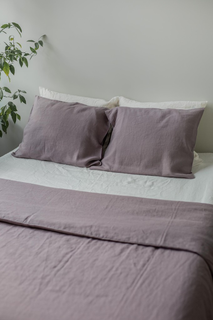 Linen duvet cover in Dusty Lavender from AmourLinen