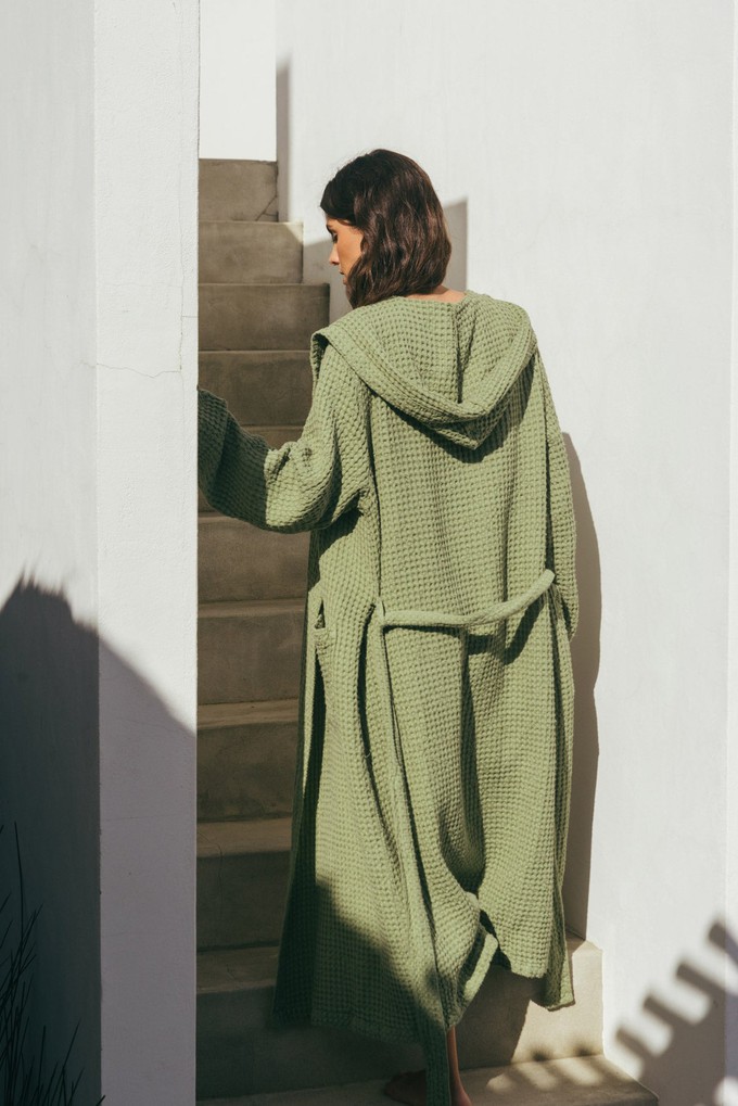 Waffle bathrobe SNUGGLE in Moss Green from AmourLinen