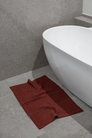 Linen bath mat from AmourLinen