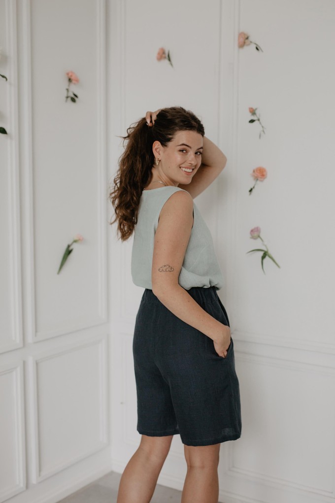 MATILDA shorts in Charcoal from AmourLinen