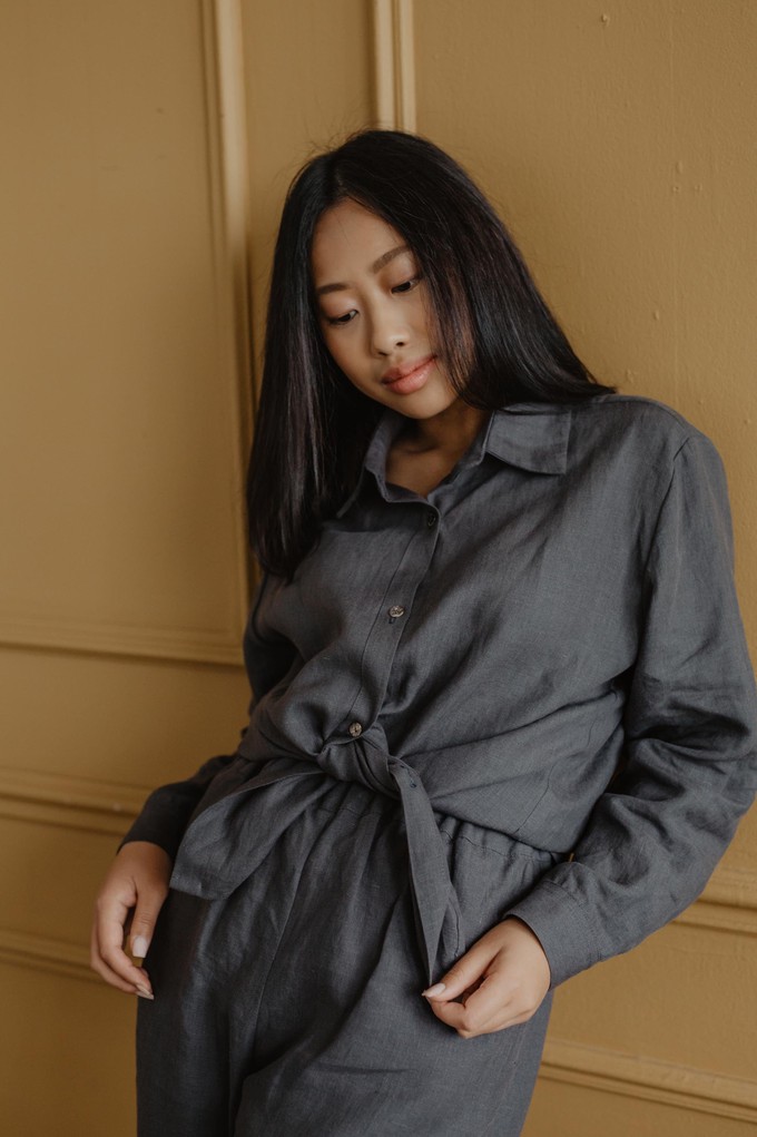 ODENSE shirt in Charcoal from AmourLinen
