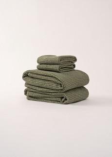 Waffle Towel Set via AmourLinen
