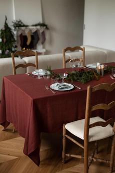 Linen tablecloth in Terracotta via AmourLinen
