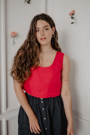 PIPPA crop top in Viva Magenta from AmourLinen