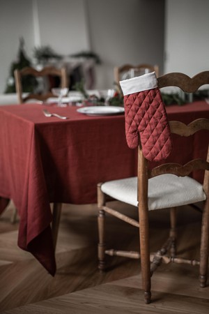 Linen Christmas oven mitt from AmourLinen