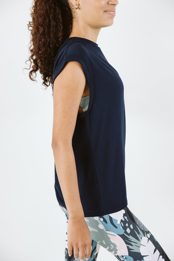 Sleeveless Tee  / Navy from Audella Athleisure