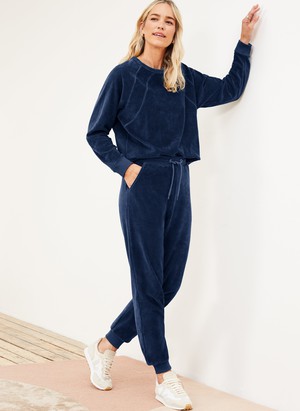 Siobahn Velour Organic Sweatshirt from Baukjen