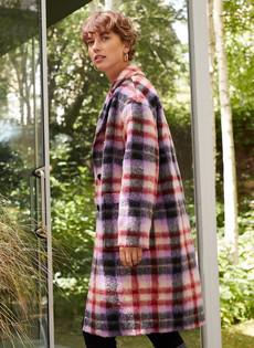 Navya Recycled Coat via Baukjen