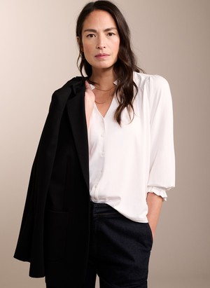 Annie Ruffle Collar Blouse from Baukjen