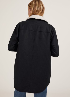 Leslie Wool Chuck on Coat from Baukjen