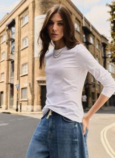 Josephine Organic Cotton Long Sleeve Slim Tee via Baukjen