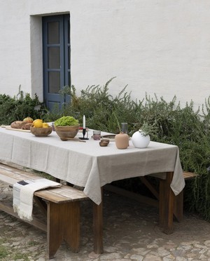 Diana Linen Tablecloth from Beaumont Organic
