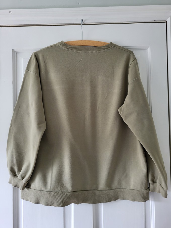 Louisa Organic Cotton Sweatshirt in Olive Size S from Beaumont Organic