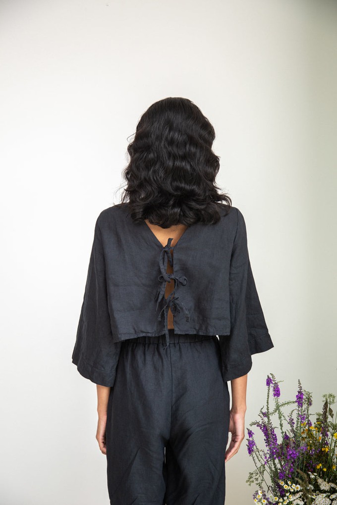 Kaz-May Linen Top in Black from Beaumont Organic