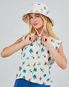 Mini flower bucket hat Ecru via Brava Fabrics