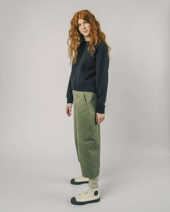Moon Mode Cropped Sweatshirt Black from Brava Fabrics