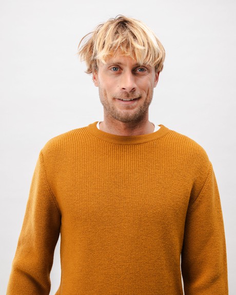 Browse Jumpers & Cardigans