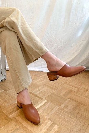 FABIOLA Mule Cognac from Cano