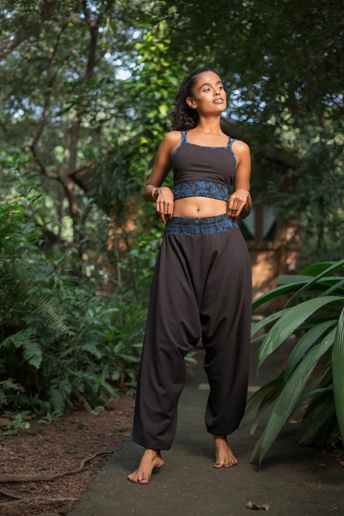 Wanderlust Black Harems from chaYkra