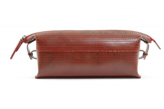 Medium Washbag | Fire-hose from Elvis & Kresse