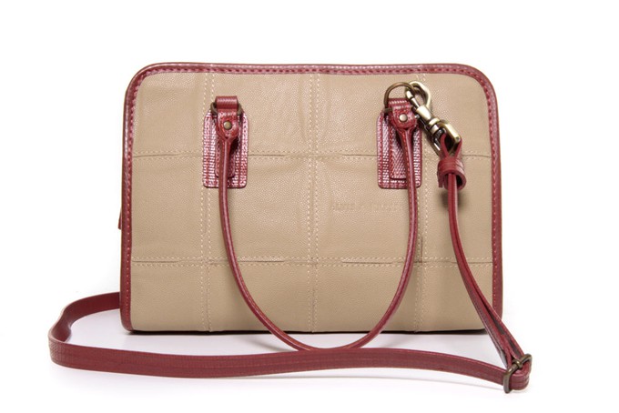 Small Post Bag | Leather & Fire-hose from Elvis & Kresse