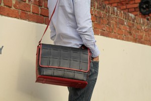 Field Bag | Leather & Fire-hose from Elvis & Kresse