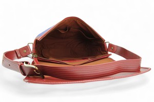 Field Bag | Leather & Fire-hose from Elvis & Kresse