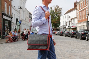 Field Bag | Leather & Fire-hose from Elvis & Kresse